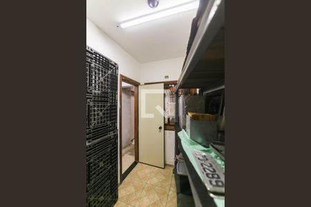 Casa à venda com 1050m², 4 quartos e 2 vagas Casa à venda com 1050m², 4 quartos e 2 vagasQuarto de Serviço