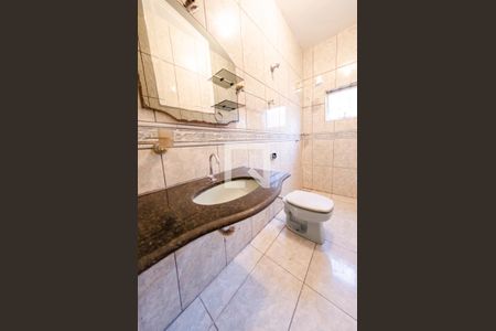 Casa à venda com 160m², 3 quartos e 3 vagas Casa à venda com 160m², 3 quartos e 3 vagasBanheiro suíte