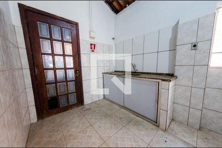 Casa à venda com 160m², 3 quartos e 3 vagas Casa à venda com 160m², 3 quartos e 3 vagasÁrea de serviço