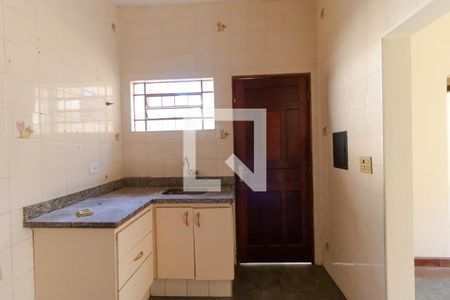 Casa à venda com 297m², 3 quartos e 2 vagasCozinha