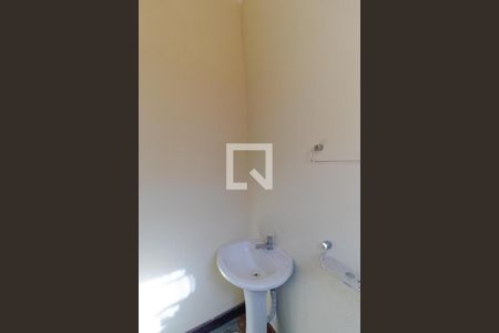 Casa à venda com 297m², 3 quartos e 2 vagaslavabo