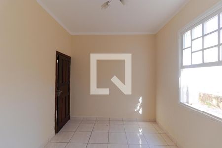Casa à venda com 297m², 3 quartos e 2 vagasQuarto 03