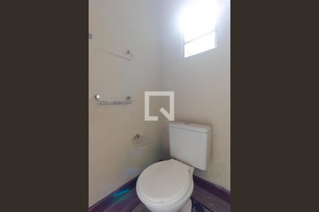 Casa à venda com 297m², 3 quartos e 2 vagaslavabo