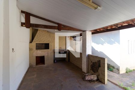 Casa à venda com 297m², 3 quartos e 2 vagasChurrasqueira