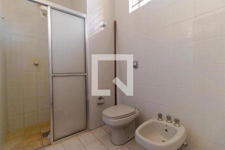 Casa à venda com 297m², 3 quartos e 2 vagasBanheiro