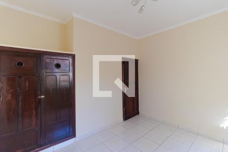 Casa à venda com 297m², 3 quartos e 2 vagasQuarto 03