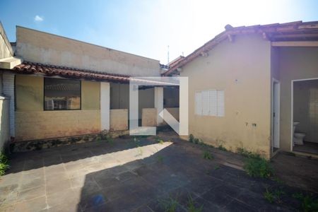 Casa à venda com 297m², 3 quartos e 2 vagasQuintal