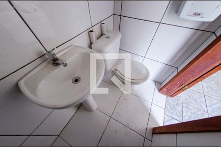 Banheiro de kitnet/studio para alugar com 1 quarto, 21m² em Padre Eustáquio, Belo Horizonte