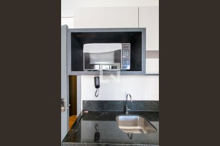 Detalhe da cozinha de kitnet/studio para alugar com 1 quarto, 30m² em Batel , Curitiba
