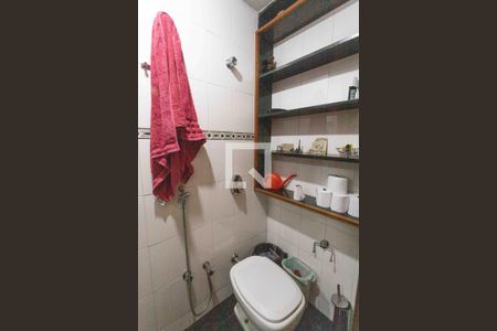 Apartamento à venda com 100m², 3 quartos e 1 vagaDetalhe do banheiro