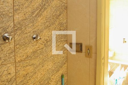 Apartamento para alugar com 80m², 2 quartos e 1 vaga Apartamento para alugar com 80m², 2 quartos e 1 vagaBanheiro de Serviço