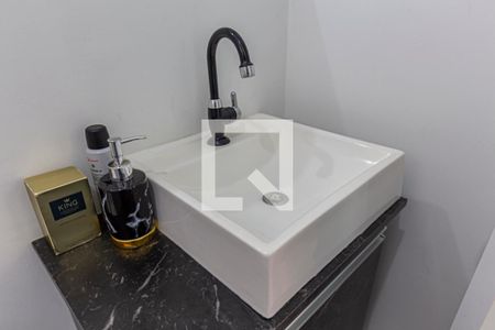 Apartamento à venda com 56m², 2 quartos e 2 vagasDetalhe do Banheiro 