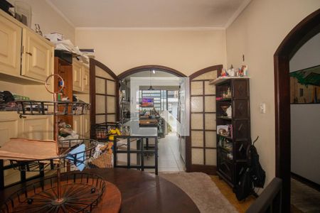 Sala de casa à venda com 2 quartos, 150m² em Costa E Silva, Porto Alegre