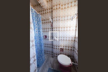 Banheiro de apartamento para alugar com 1 quarto, 25m² em Carlos Prates, Belo Horizonte