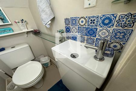 Casa à venda com 92m², 2 quartos e 2 vagasLavabo 