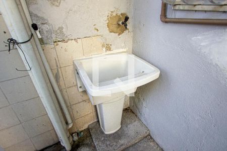 Casa para alugar com 50m², 2 quartos e sem vagaÁrea de Serviço