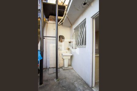 Casa para alugar com 50m², 2 quartos e sem vagaÁrea de Serviço
