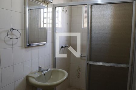 Casa à venda com 260m², 4 quartos e 6 vagasBanheiro do Quarto 3