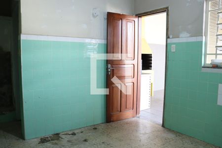 Casa à venda com 260m², 4 quartos e 6 vagasQuarto de Serviço