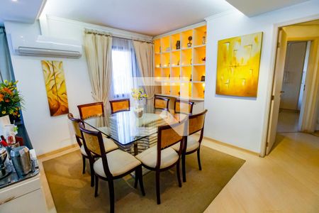 Sala de Jantar de apartamento à venda com 2 quartos, 200m² em Vila Progredior, São Paulo