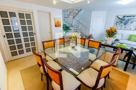 Sala de Jantar de apartamento à venda com 2 quartos, 200m² em Vila Progredior, São Paulo