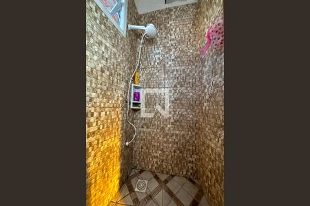 Banheiro  de casa à venda com 1 quarto, 120m² em São José, Canoas