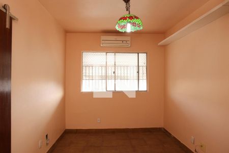 Sala de apartamento para alugar com 2 quartos, 50m² em Encantado, Rio de Janeiro