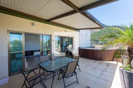 Apartamento à venda com 84m², 2 quartos e 1 vagaÁrea comum