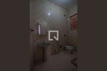 Banheiro  de apartamento à venda com 1 quarto, 36m² em Tanque, Rio de Janeiro
