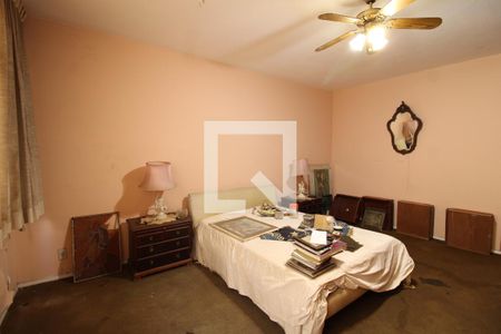 Casa à venda com 477m², 5 quartos e 3 vagasQuarto 6 - Suíte