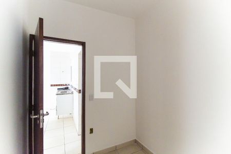 Quarto 2 de apartamento para alugar com 2 quartos, 36m² em Jardim Lideranca, São Paulo