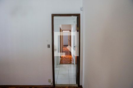 Corredor de casa à venda com 3 quartos, 140m² em Parque Bandeirante, Santo André