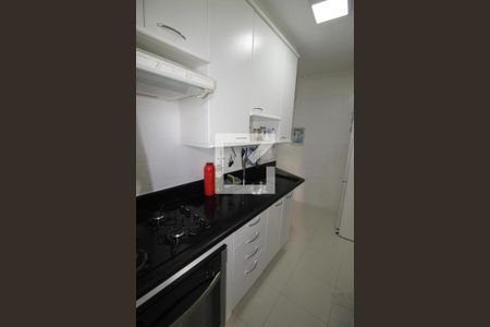 Apartamento à venda com 70m², 2 quartos e 2 vagasCozinha