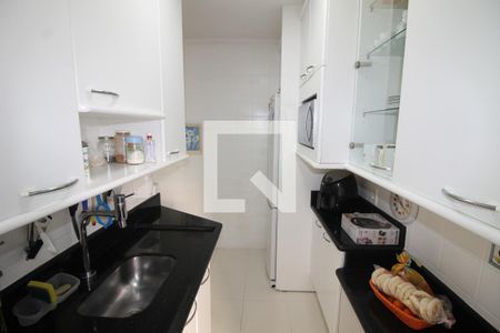 Apartamento à venda com 70m², 2 quartos e 2 vagasCozinha