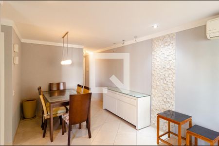 Apartamento para alugar com 72m², 2 quartos e 2 vagas Apartamento para alugar com 72m², 2 quartos e 2 vagasSala