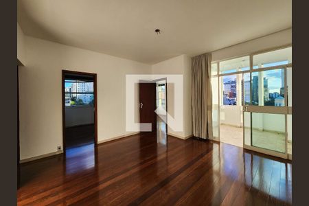 Sala de apartamento à venda com 4 quartos, 230m² em Funcionários, Belo Horizonte