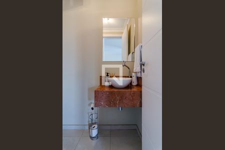 Casa à venda com 350m², 4 quartos e 5 vagasLavabo