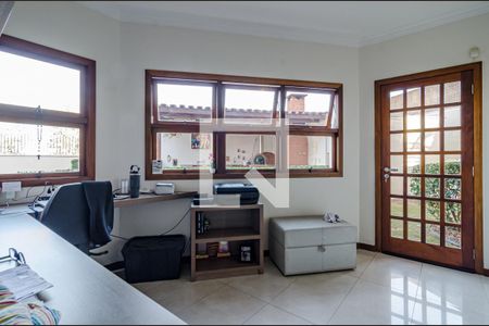 Casa à venda com 350m², 4 quartos e 5 vagasEscritório