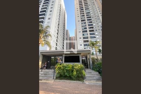 Apartamento para alugar com 65m², 2 quartos e 1 vagaFachada