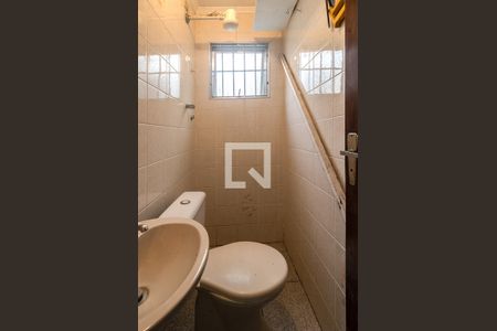 Casa à venda com 150m², 3 quartos e 3 vagasBanheiro de Serviço