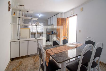 Casa à venda com 150m², 3 quartos e 3 vagasCozinha