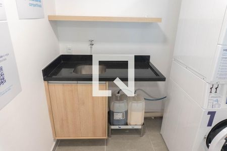 Studio para alugar com 25m², 1 quarto e sem vaga Studio para alugar com 25m², 1 quarto e sem vagaLavanderia