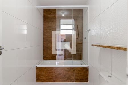 Banheiro  de apartamento para alugar com 1 quarto, 28m² em Sacomã, São Paulo