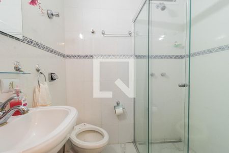 Banheiro Social de apartamento à venda com 3 quartos, 151m² em Sumaré, São Paulo