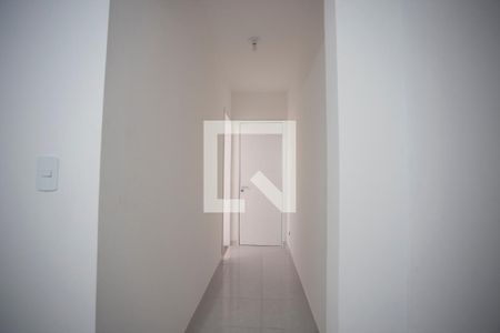 Corredor de kitnet/studio para alugar com 1 quarto, 28m² em Sacomã, São Paulo