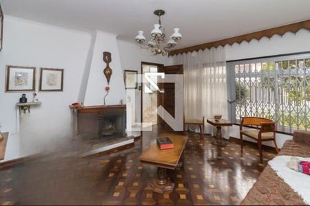 Casa à venda com 5 quartos, 250m² em Vila Ema, São Paulo