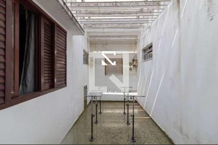 Casa à venda com 5 quartos, 250m² em Vila Ema, São Paulo