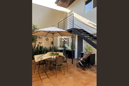 Casa à venda com 4 quartos, 300m² em Brooklin, São Paulo