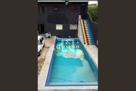 Casa à venda com 340m², 4 quartos e 4 vagas