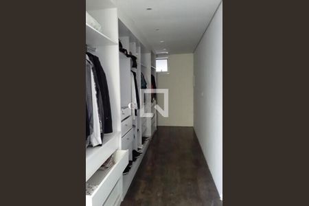Casa à venda com 4 quartos, 340m² em Vila Buenos Aires, São Paulo